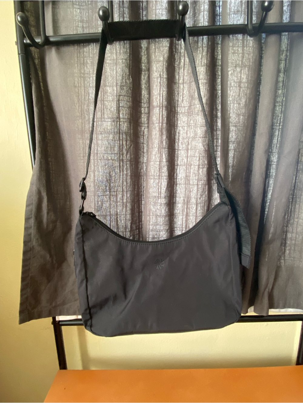 Lightweight Shoulder Bag